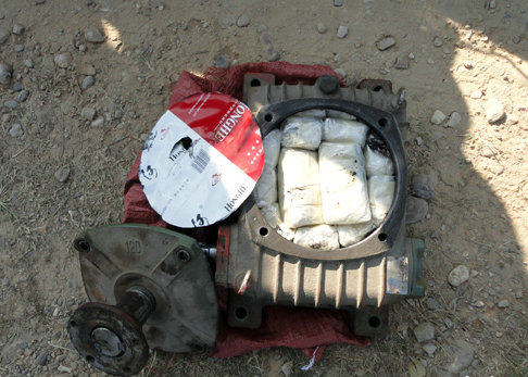 减速机竞被用来藏匿毒品图 减速机竞被用来藏匿毒品图